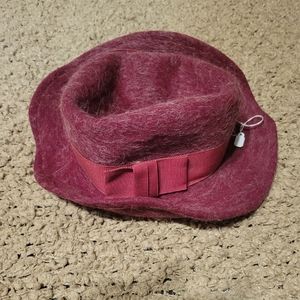 🔥🔥HP🔥🔥4-4-23🔥🔥NWOT WOMENS MADCAPS FEDORA HAT MAROON